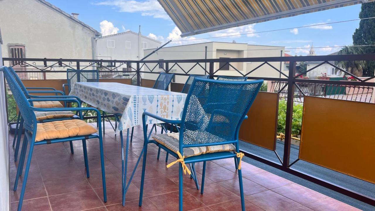 Apartments Javorska Kaštela Kültér fotó